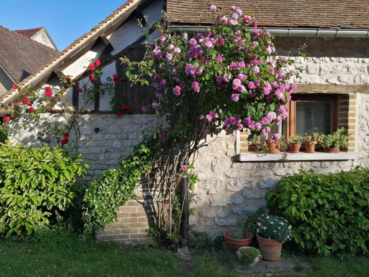 Forest Farm Bed & Breakfast Bois-Jerome-Saint-Ouen Exterior photo