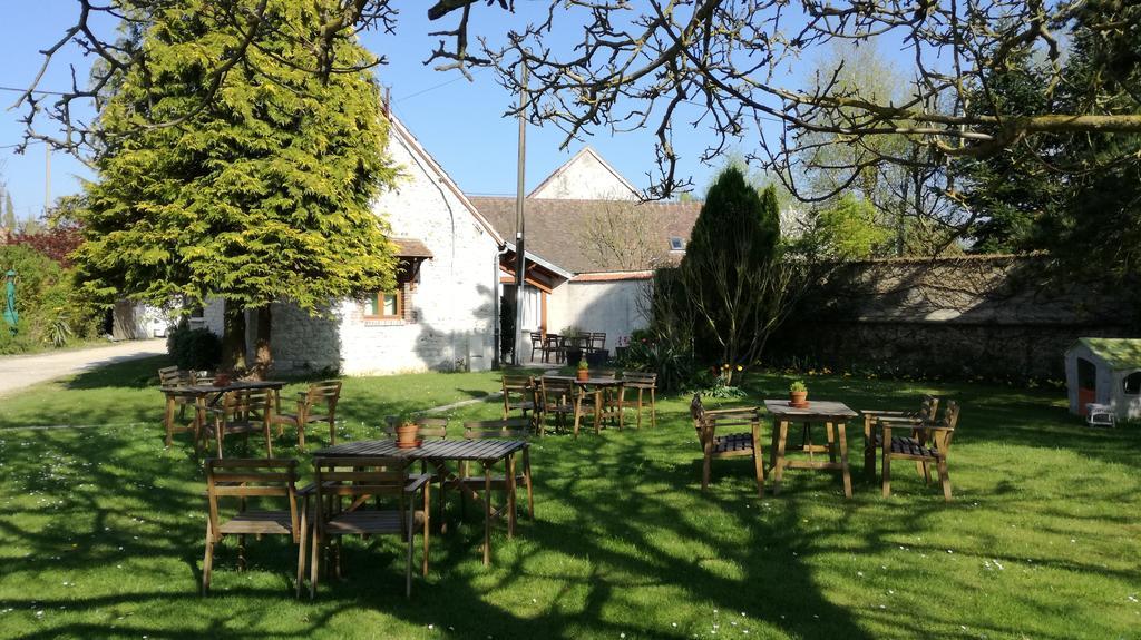 Forest Farm Bed & Breakfast Bois-Jerome-Saint-Ouen Exterior photo